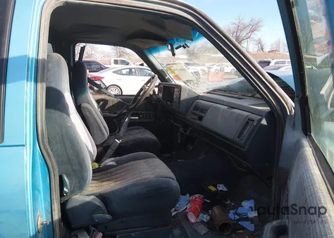 1994 GMC Sierra C2500 из США, поврежденный, VIN 1GTGC29K8RE550259